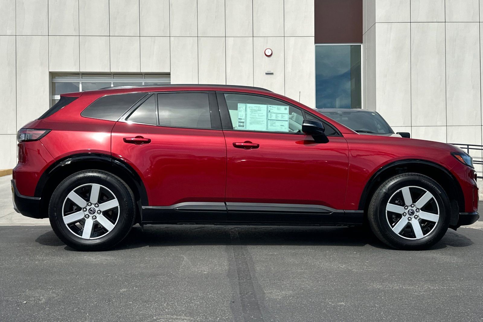 Used 2024 Honda Prologue Touring image 2