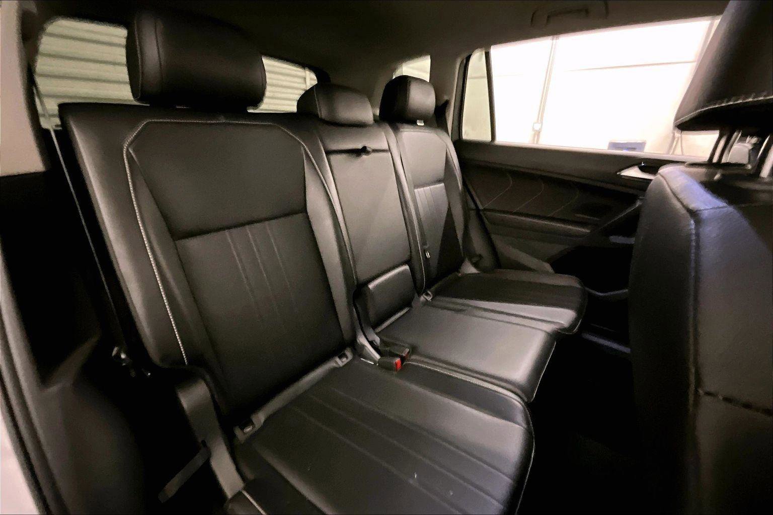 Used 2024 Volkswagen Tiguan SE image 26