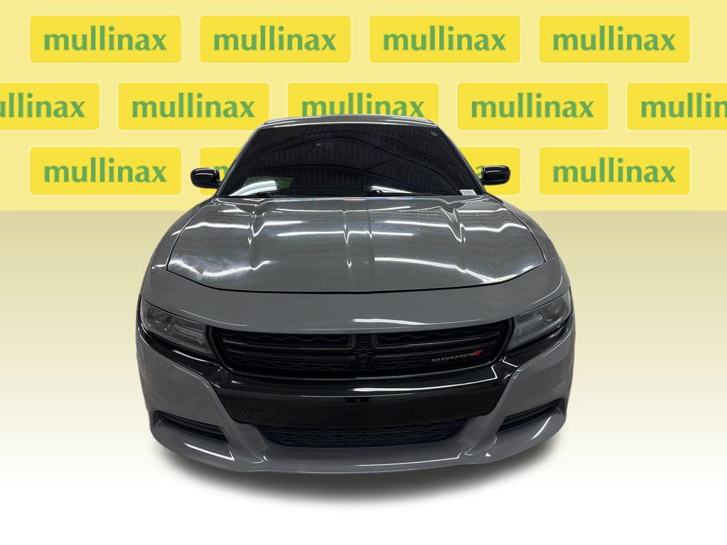 Used 2019 Dodge Charger SXT w/ Blacktop Package RWD image 15