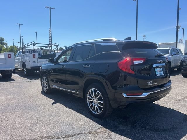 Used 2023 GMC Terrain Denali AWD/4WD image 5