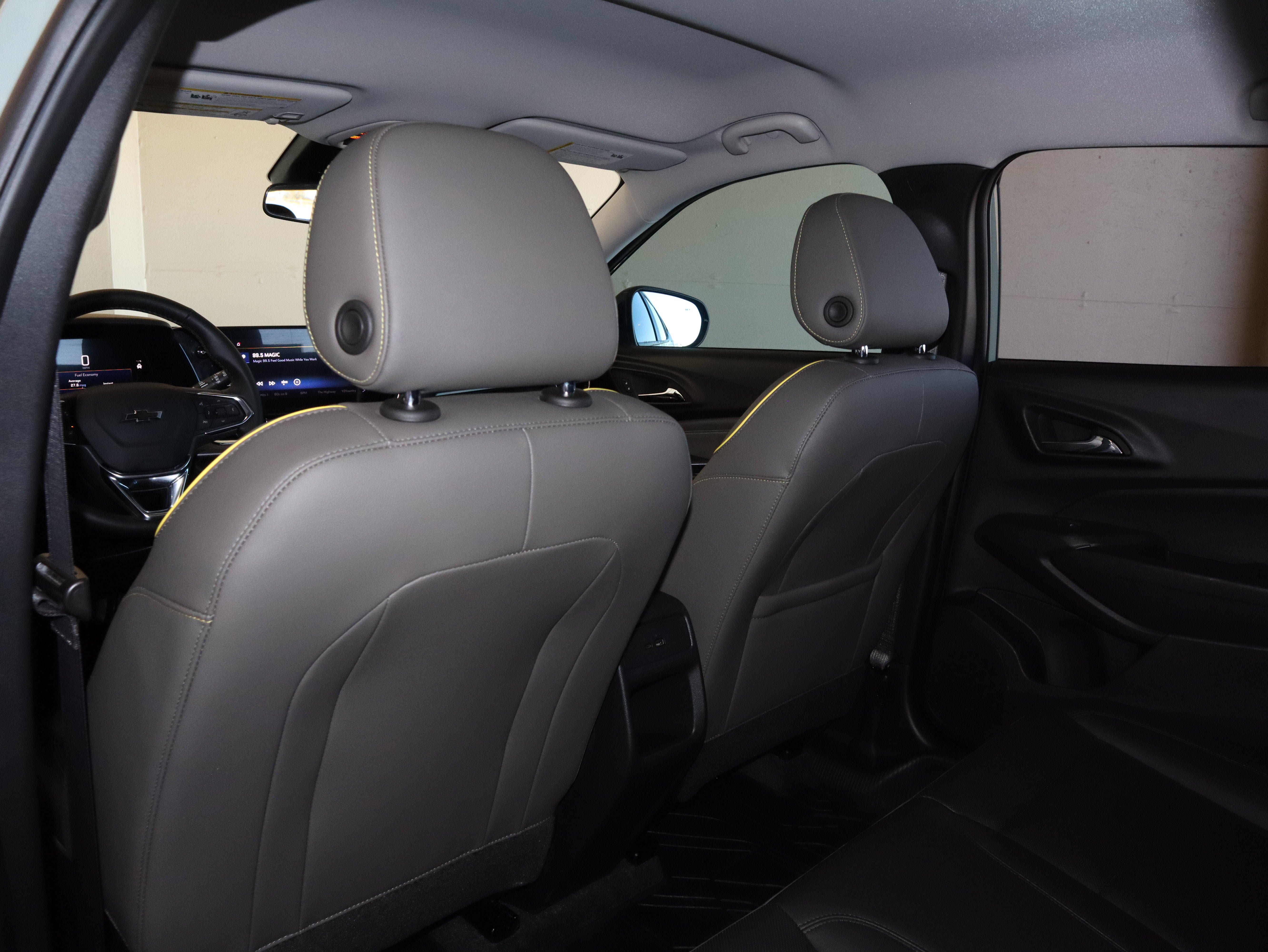 Used 2025 Chevrolet Trax ACTIV w/ Driver Confidence Package FWD image 35