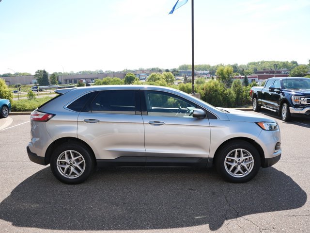 Certified 2023 Ford Edge SEL w/ Convenience Package AWD/4WD image 4