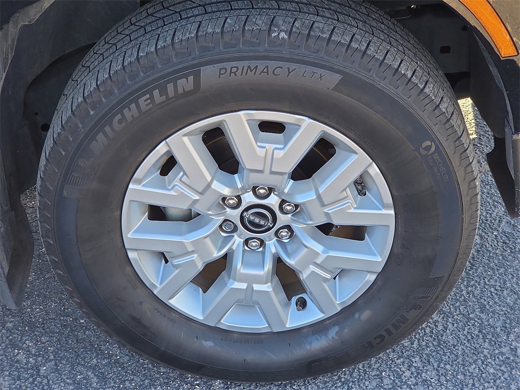 Used 2024 Nissan Frontier SV w/ SV Convenience Package image 10