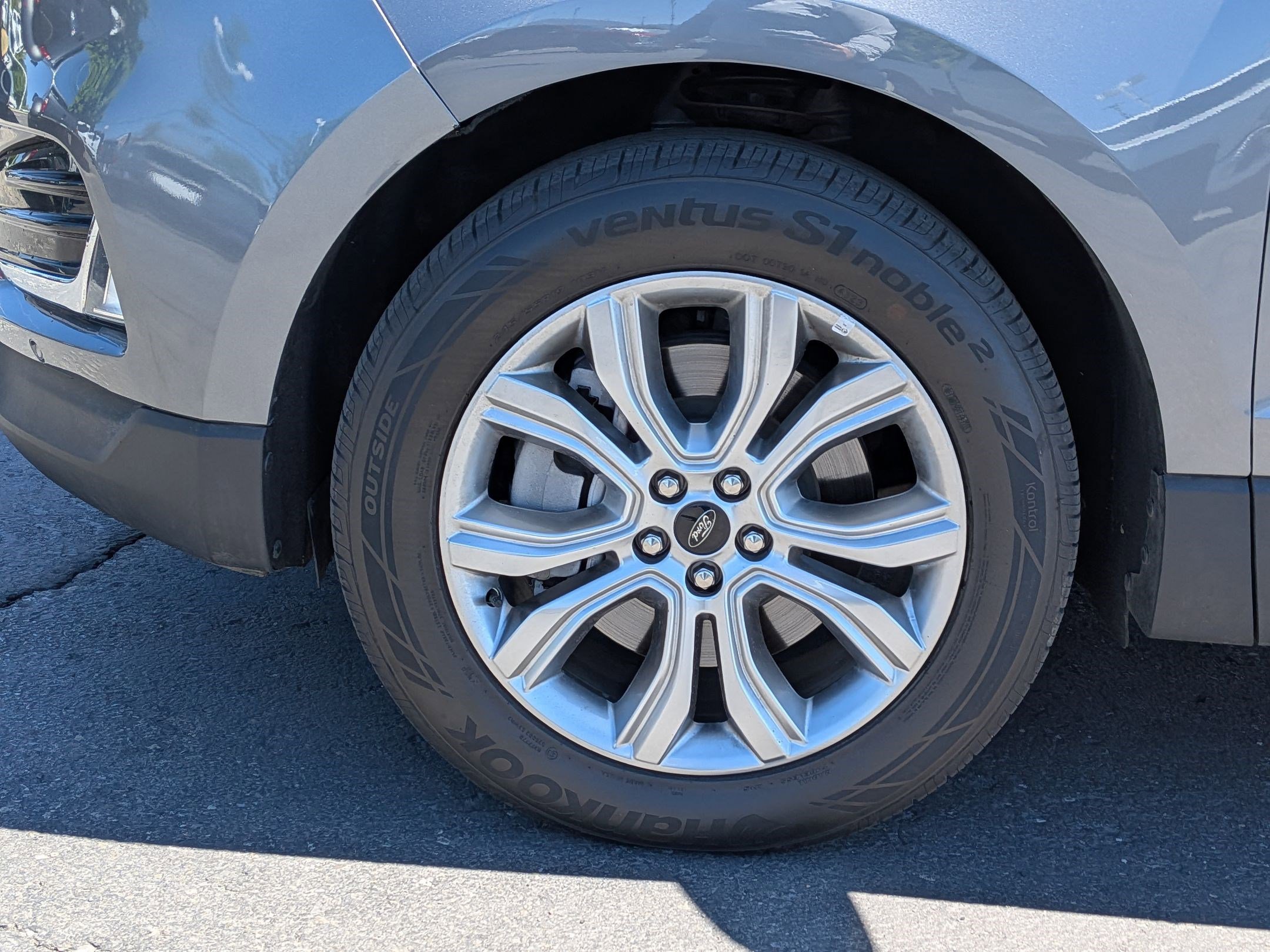 Certified 2024 Ford Edge Titanium AWD/4WD image 13