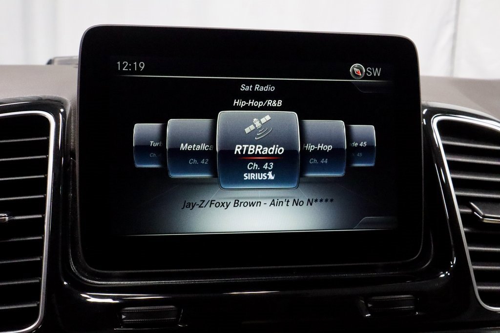 Used 2017 Mercedes-Benz GLE 350 4MATIC image 3