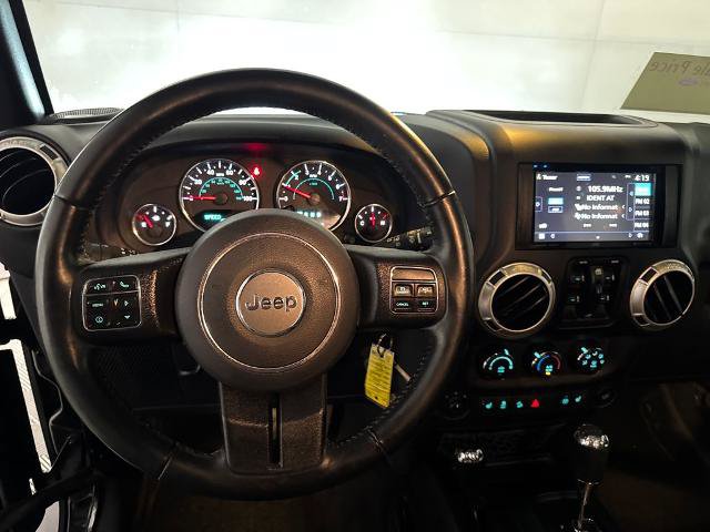 Used 2018 Jeep Wrangler Unlimited Sahara w/ Connectivity Group AWD/4WD image 8