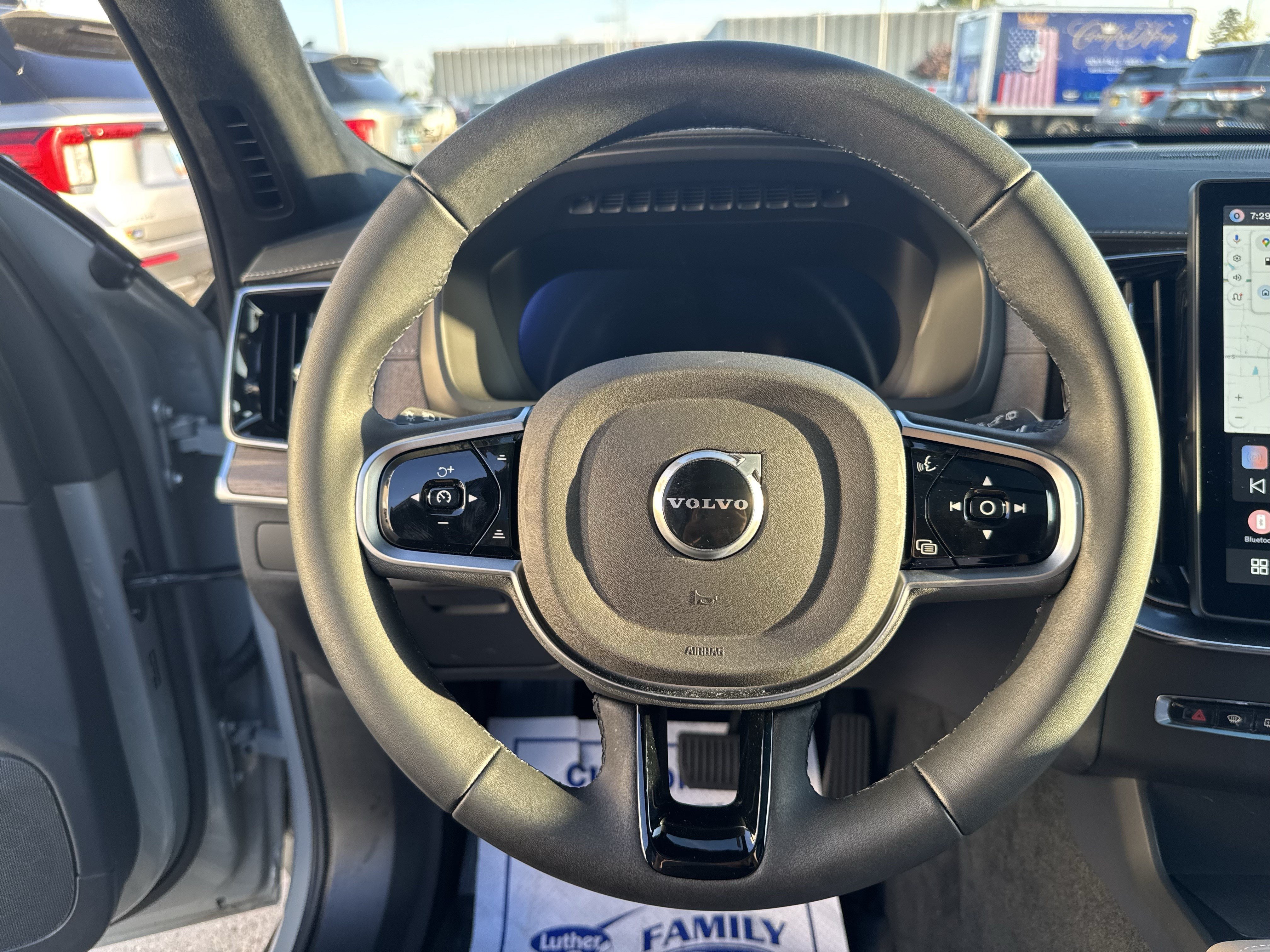 Used 2026 Volvo XC90 B6 Ultra AWD/4WD image 15
