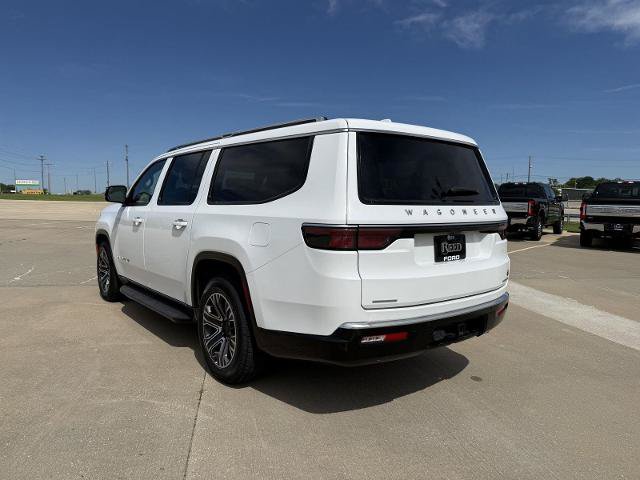 Used 2023 Jeep Wagoneer L Series II AWD/4WD image 7
