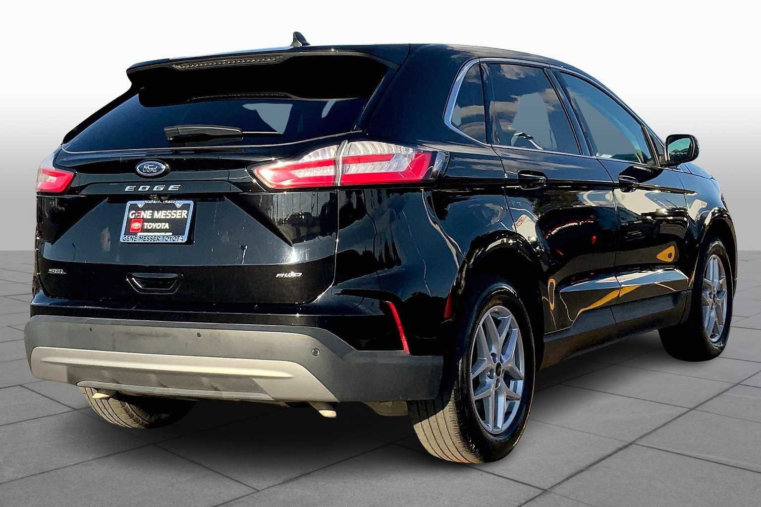 Certified 2024 Ford Edge SEL image 5