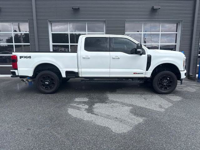 Certified 2024 Ford F250 Lariat w/ Lariat Ultimate Package AWD/4WD image 4