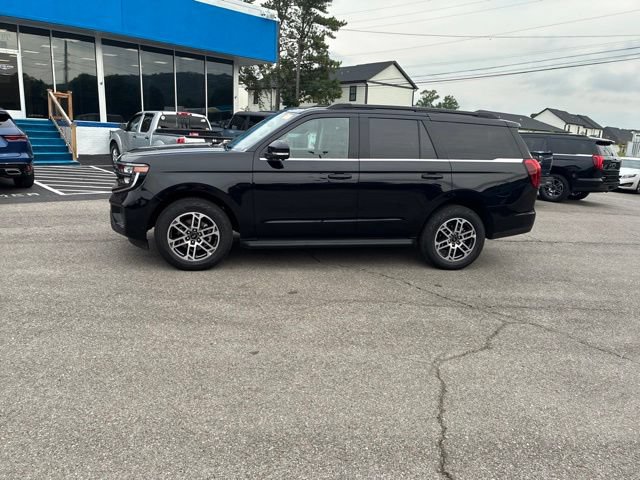 Certified 2025 Ford Expedition Active AWD/4WD image 15