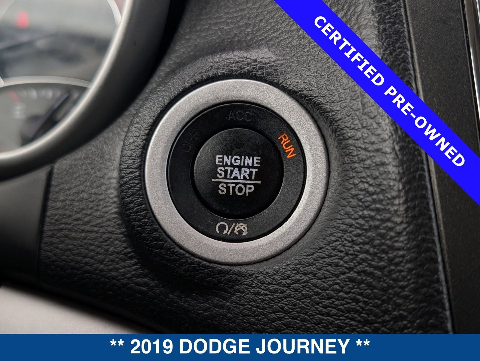 Used 2019 Dodge Journey SE w/ Blacktop Package image 32