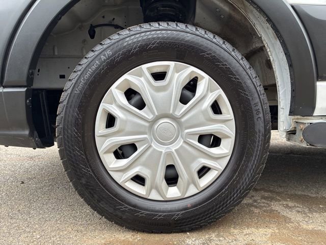 Certified 2025 Ford Transit 250 Low Roof w/ Exterior Upgrade Package RWD image 9