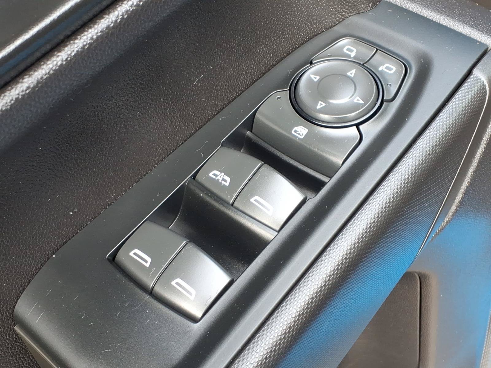 Used 2023 Chevrolet Silverado 1500 Custom RWD image 22