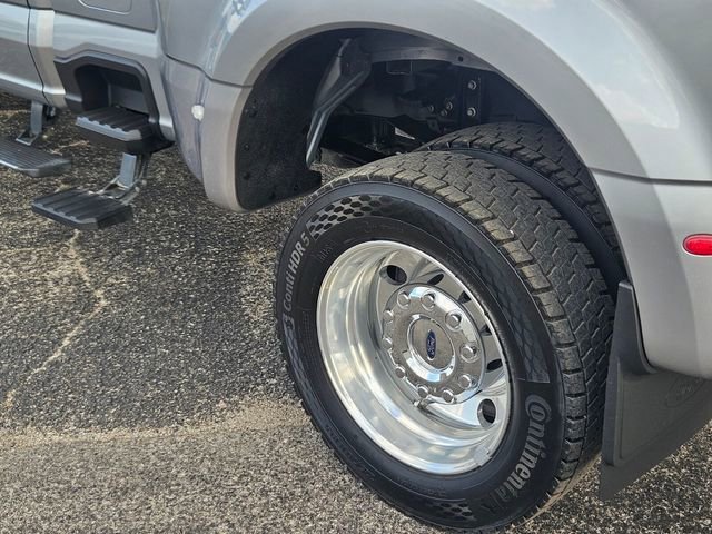 Certified 2023 Ford F450 Lariat w/ Lariat Ultimate Package image 11