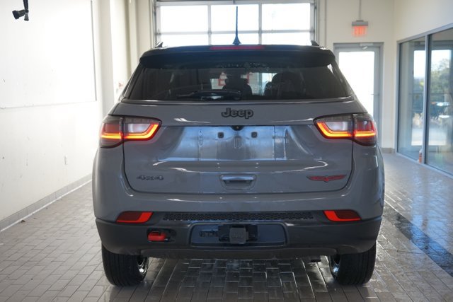 Used 2022 Jeep Compass Trailhawk w/ Trailhawk Elite Group AWD/4WD image 14