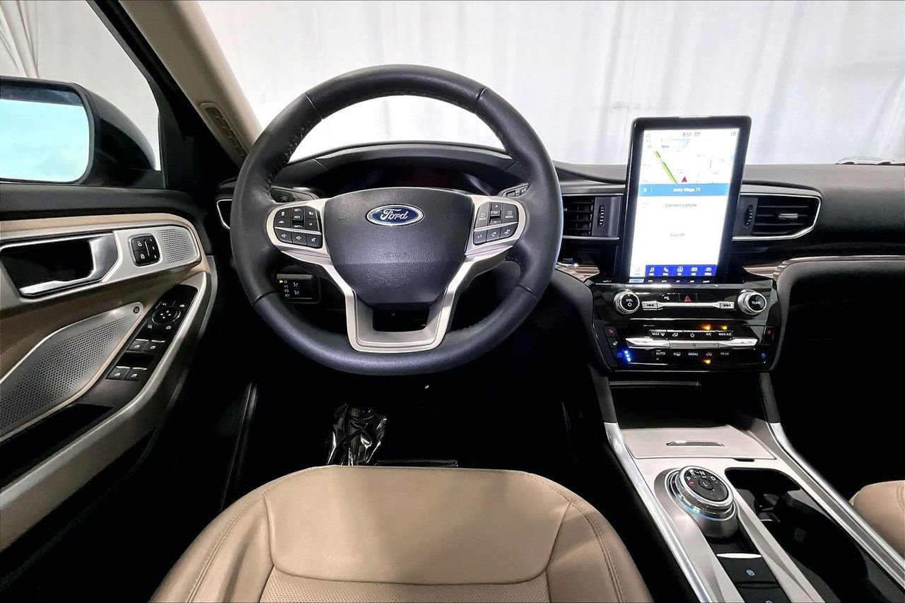 Certified 2024 Ford Explorer Limited w/ Limited Technology Package image 8