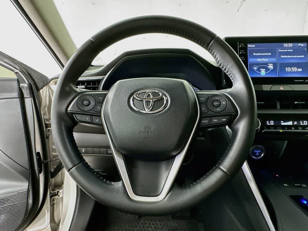 Used 2021 Toyota Venza LE AWD/4WD image 16