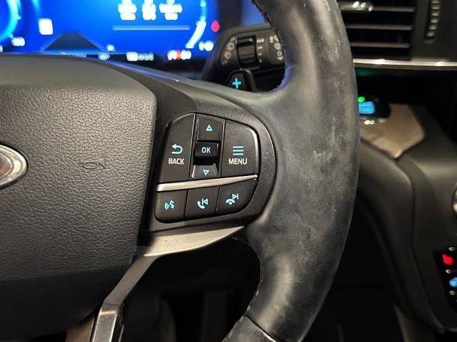 Certified 2020 Ford Explorer Platinum w/ Premium Technology Package AWD/4WD image 23