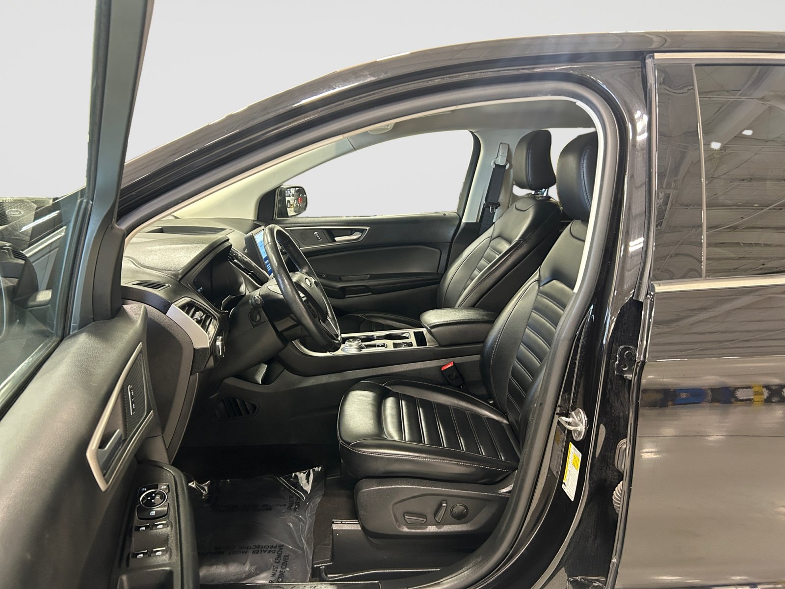Certified 2024 Ford Edge SEL AWD/4WD image 11