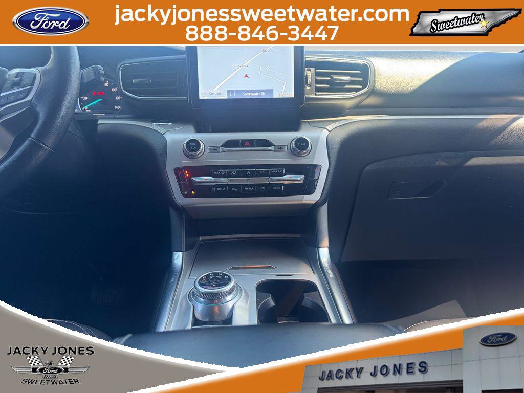 Certified 2022 Ford Explorer XLT w/ Equipment Group 202A image 12