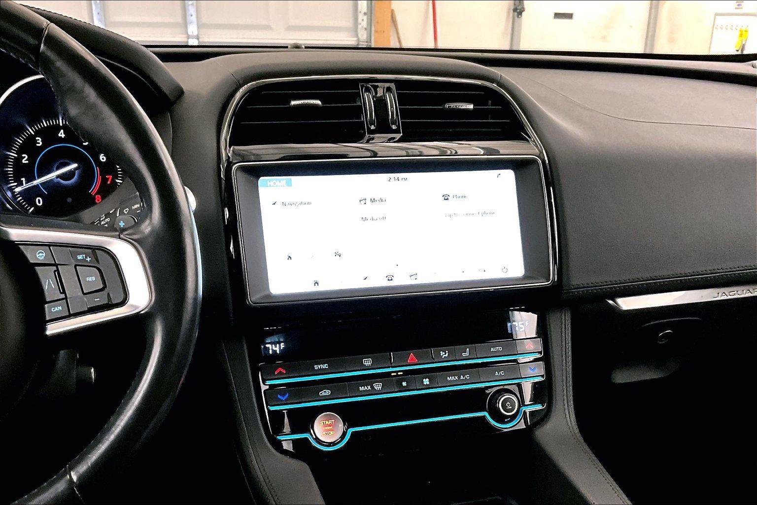 Used 2020 Jaguar F-PACE Prestige image 6