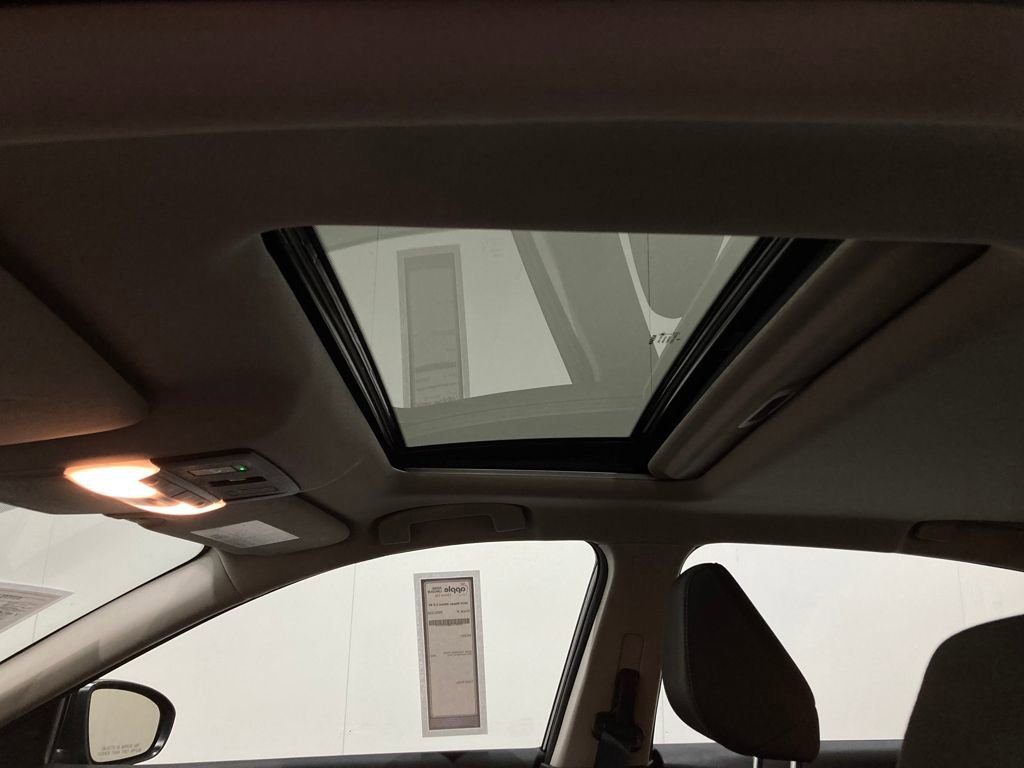 Used 2024 Nissan Altima 2.5 SV w/ SV Premium Package image 23