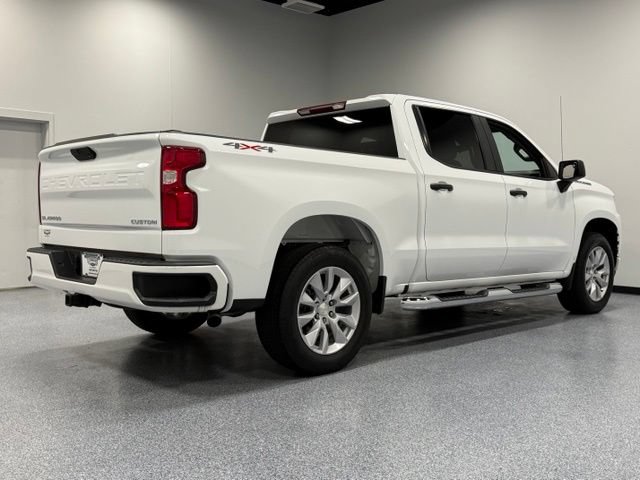 Used 2022 Chevrolet Silverado 1500 Custom w/ Safety Confidence Package AWD/4WD image 13