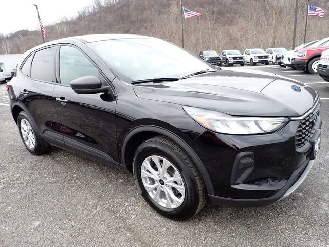 Certified 2025 Ford Escape Active AWD/4WD image 10