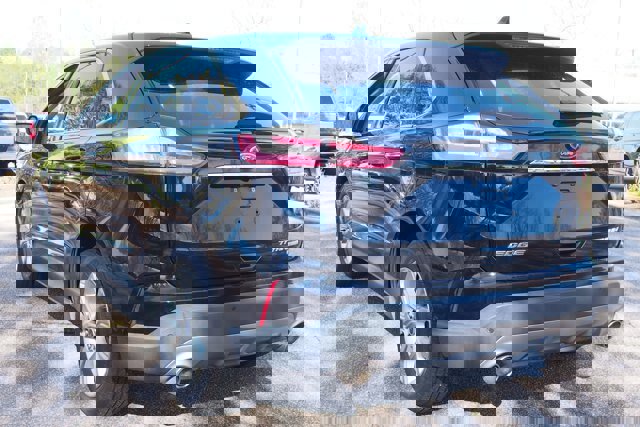 Certified 2019 Ford Edge Titanium w/ Equipment Group 301A image 3