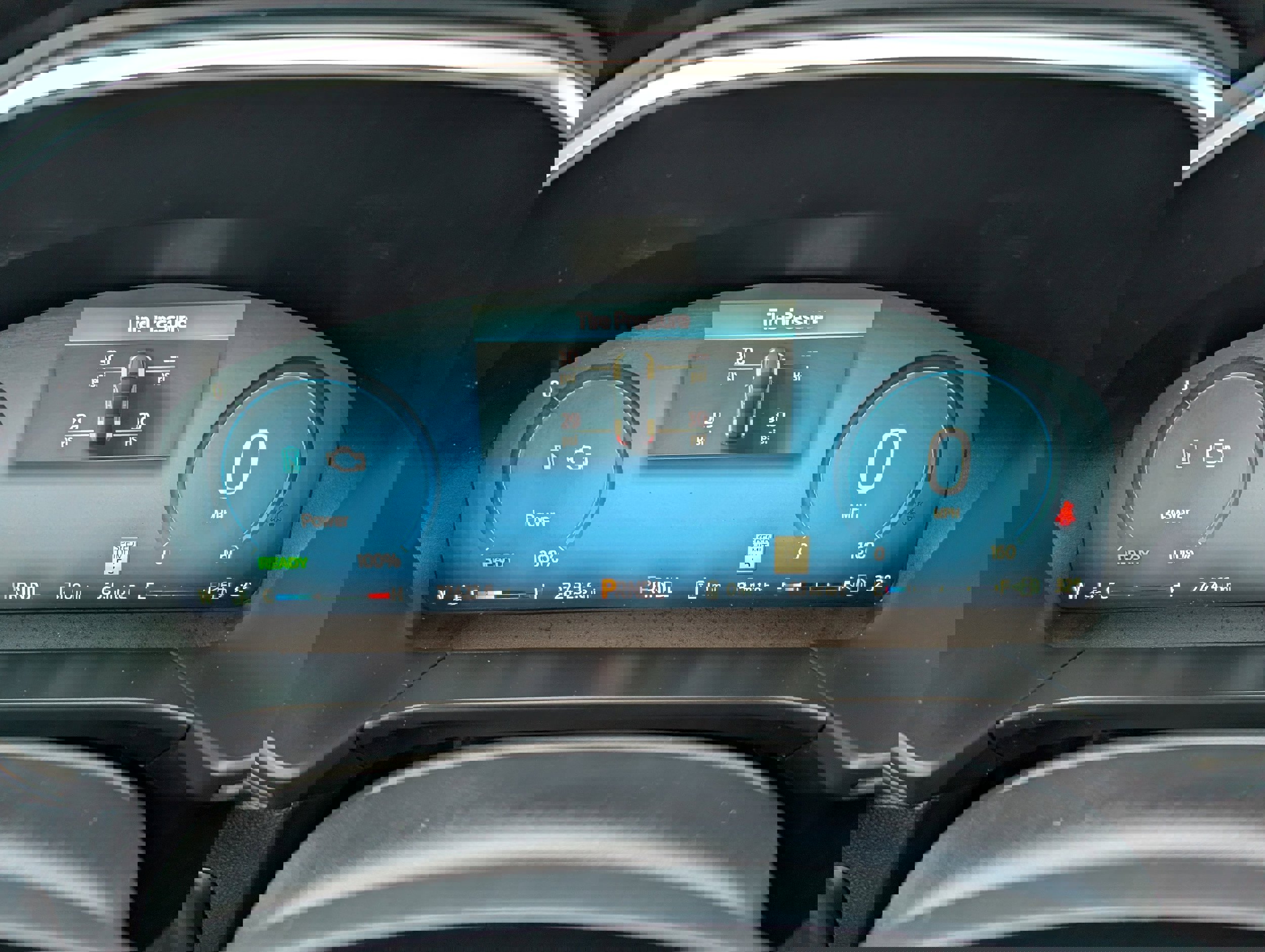 Certified 2023 Ford Escape SE w/ PHEV Premium Package image 34