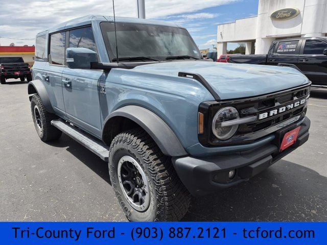 Certified 2023 Ford Bronco Outer Banks w/ Sasquatch Package AWD/4WD image 1