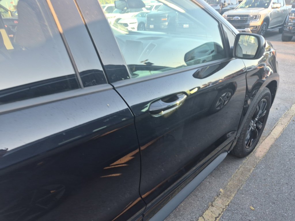 Certified 2024 Ford Edge SE w/ Black Appearance Package AWD/4WD image 19