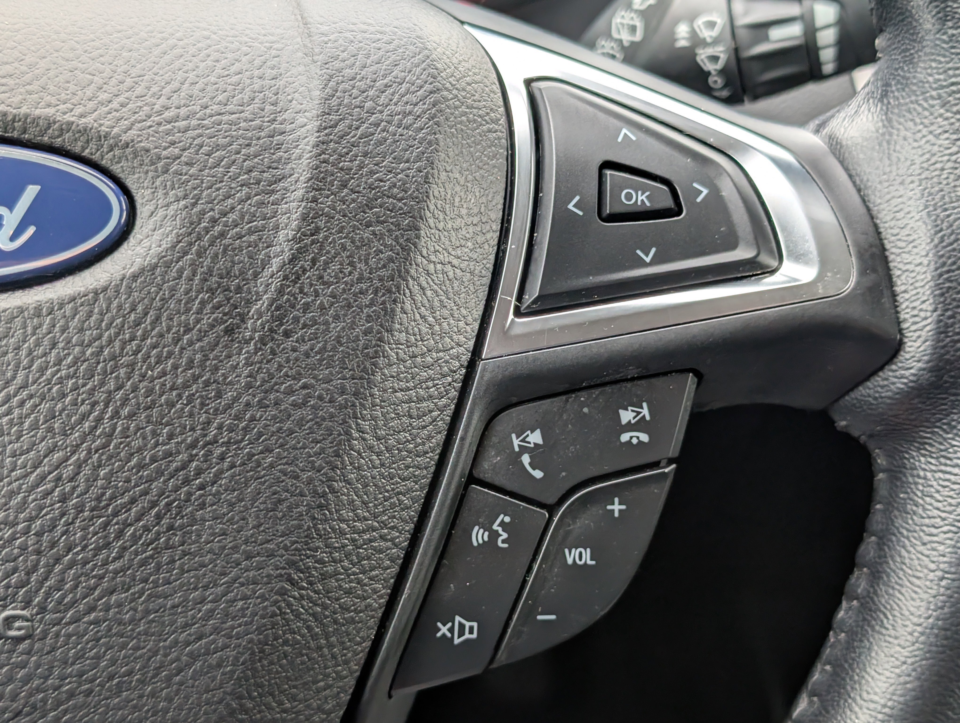 Certified 2022 Ford Edge SEL w/ Convenience Package image 24