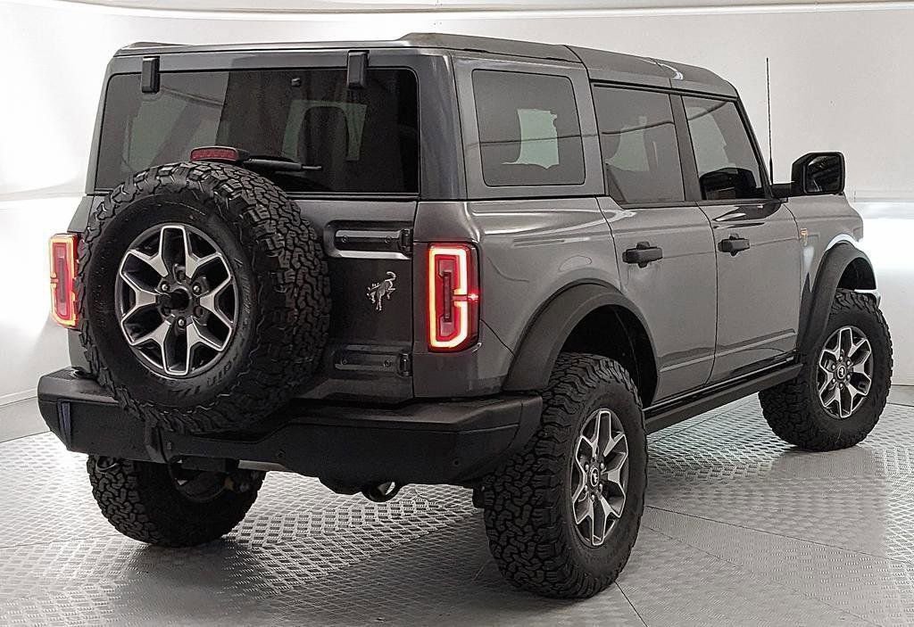 Certified 2025 Ford Bronco Badlands AWD/4WD image 3