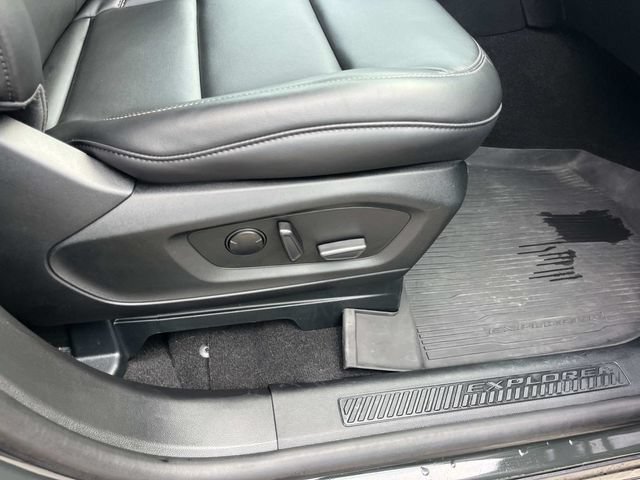 Certified 2024 Ford Explorer XLT w/ Equipment Group 202A AWD/4WD image 29