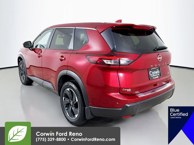 Used 2024 Nissan Rogue SV image 4