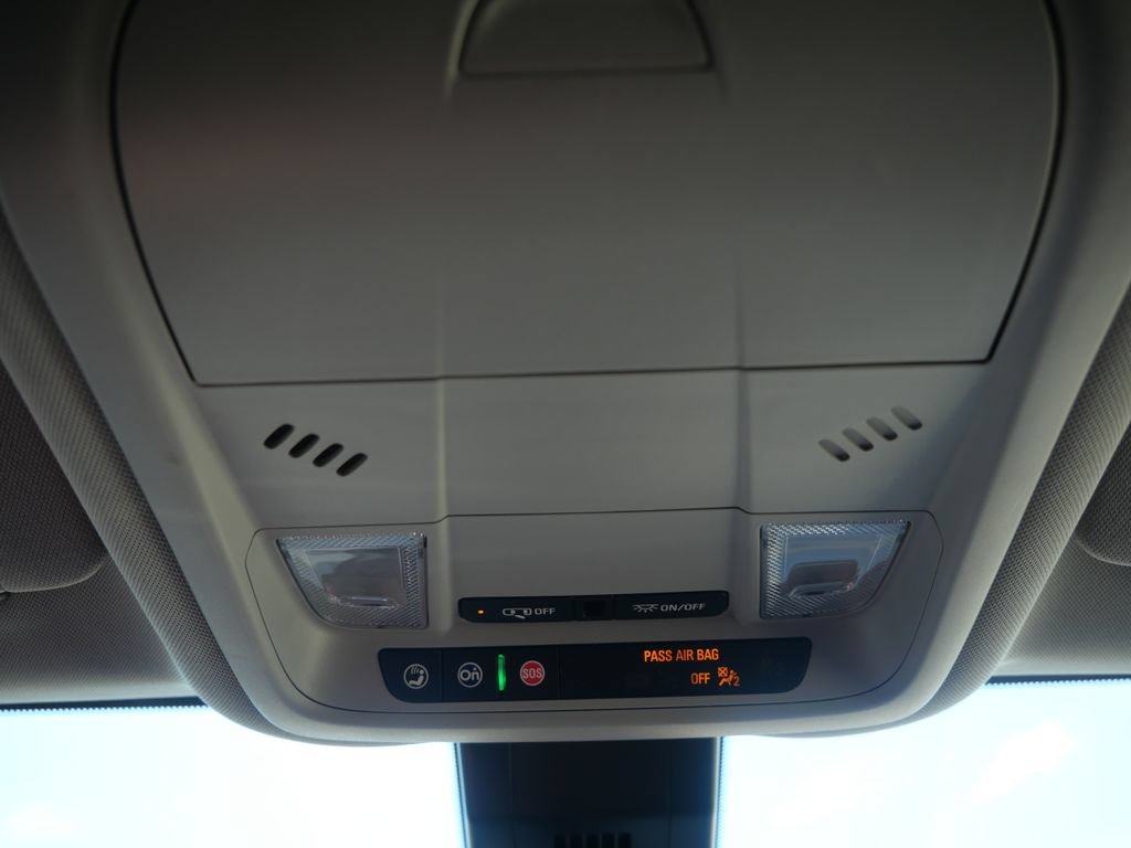 Used 2023 Chevrolet Equinox LT FWD image 32
