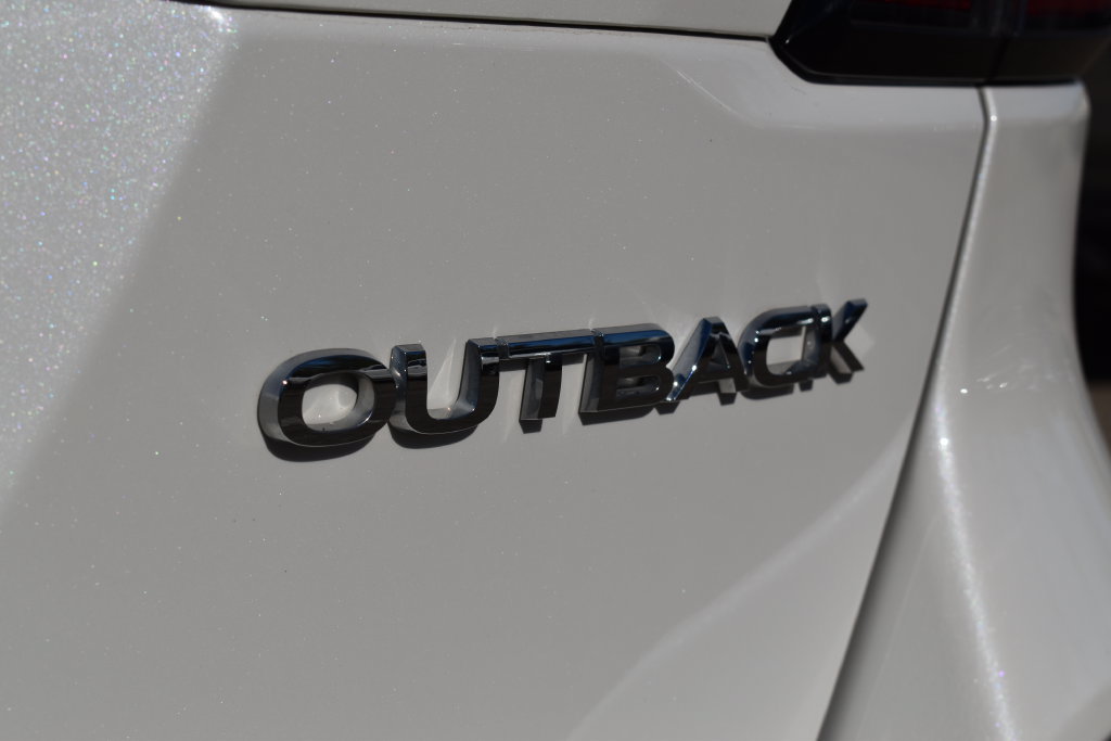 Used 2024 Subaru Outback Premium AWD/4WD image 11