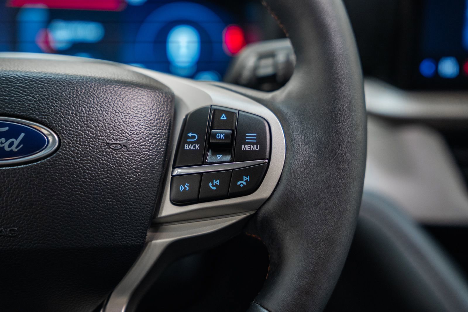 Certified 2025 Ford Explorer Active w/ Active Comfort Package image 34