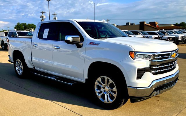 Used 2024 Chevrolet Silverado 1500 LTZ w/ Technology Package image 8