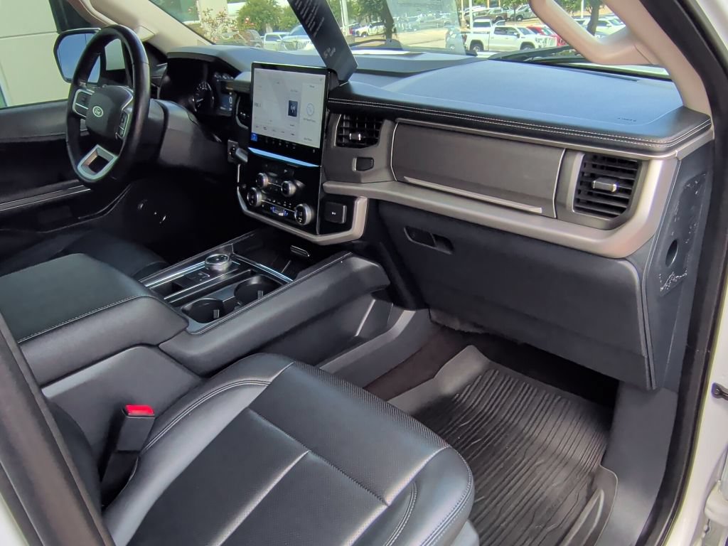 Certified 2023 Ford Expedition Max XLT RWD image 21