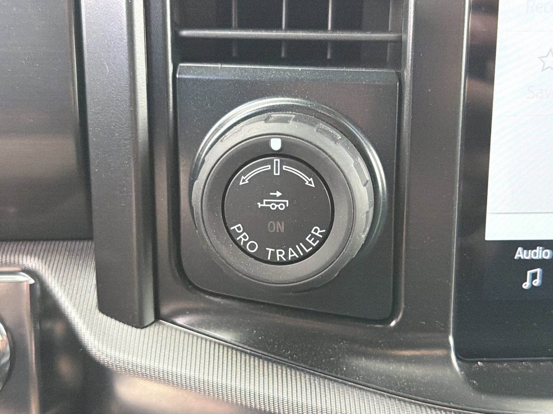 Certified 2025 Ford F150 Lariat w/ Equipment Group 501A Mid image 17