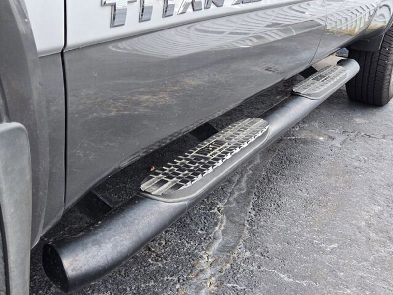 Used 2019 Nissan Titan PRO-4X w/ Pro-4x Convenience Package image 7