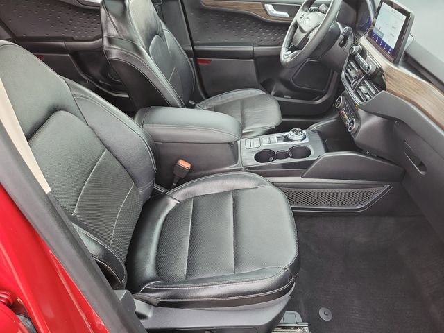 Certified 2020 Ford Escape Titanium FWD image 28