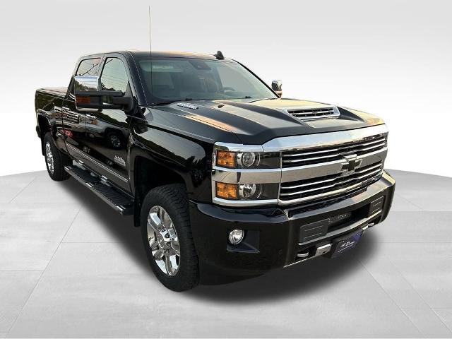 Used 2017 Chevrolet Silverado 2500 High Country w/ Duramax Plus Package image 8