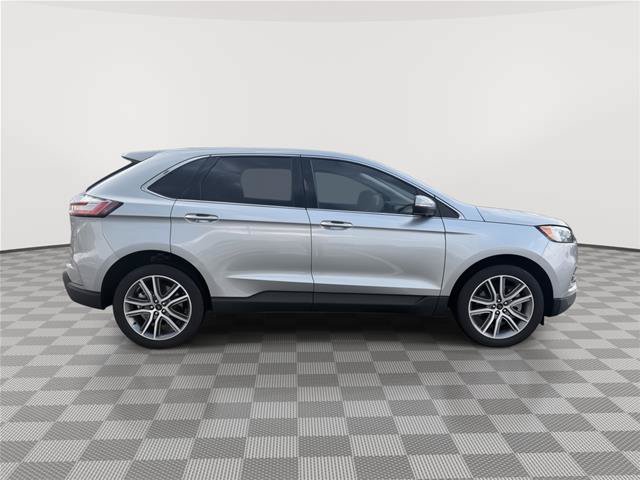 Certified 2024 Ford Edge Titanium w/ Equipment Group 301A AWD/4WD image 8