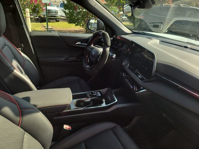 Used 2026 Chevrolet Equinox RS w/ LPO, Floor Liner Package AWD/4WD image 29