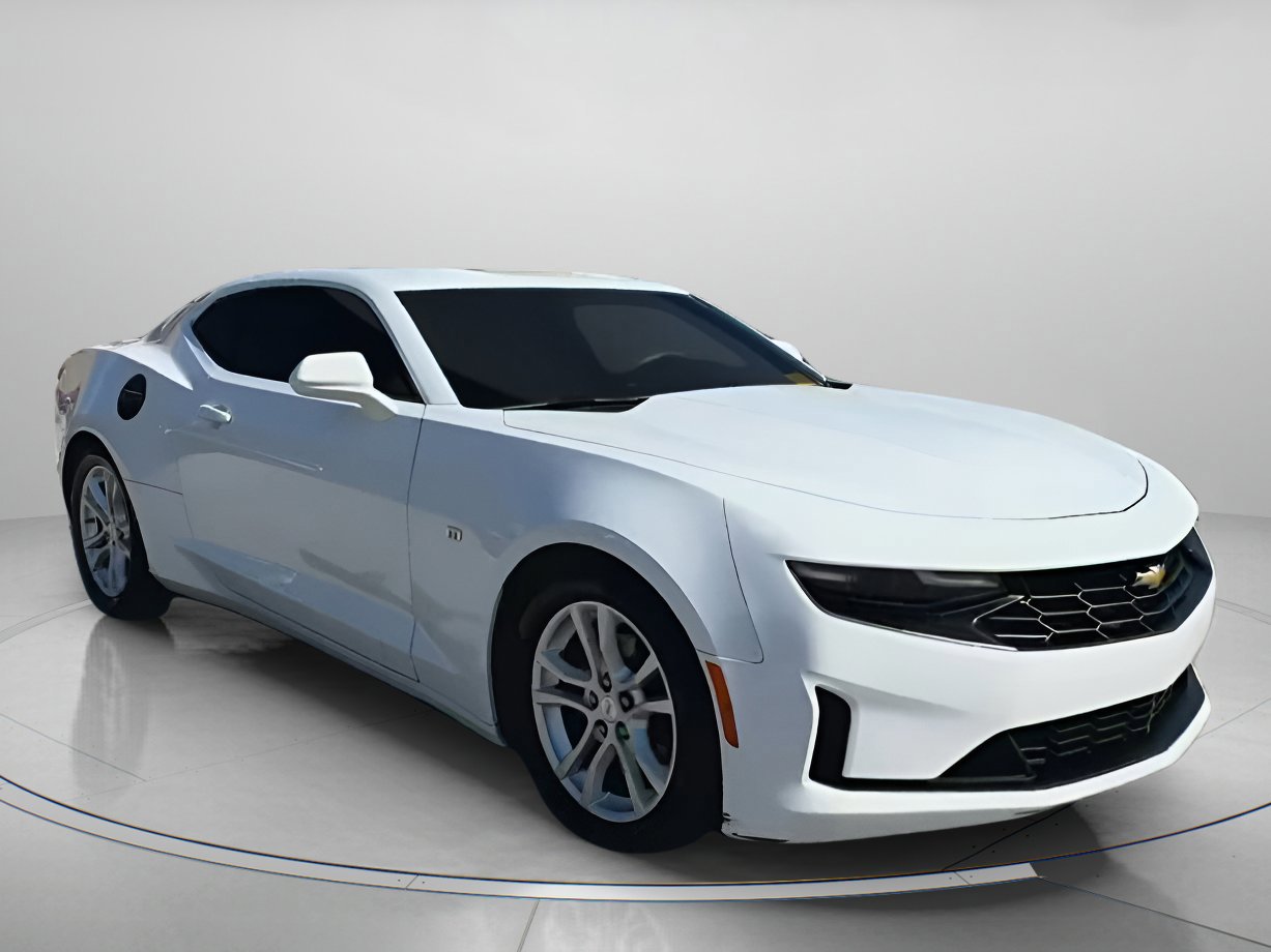 Used 2020 Chevrolet Camaro LS image 27