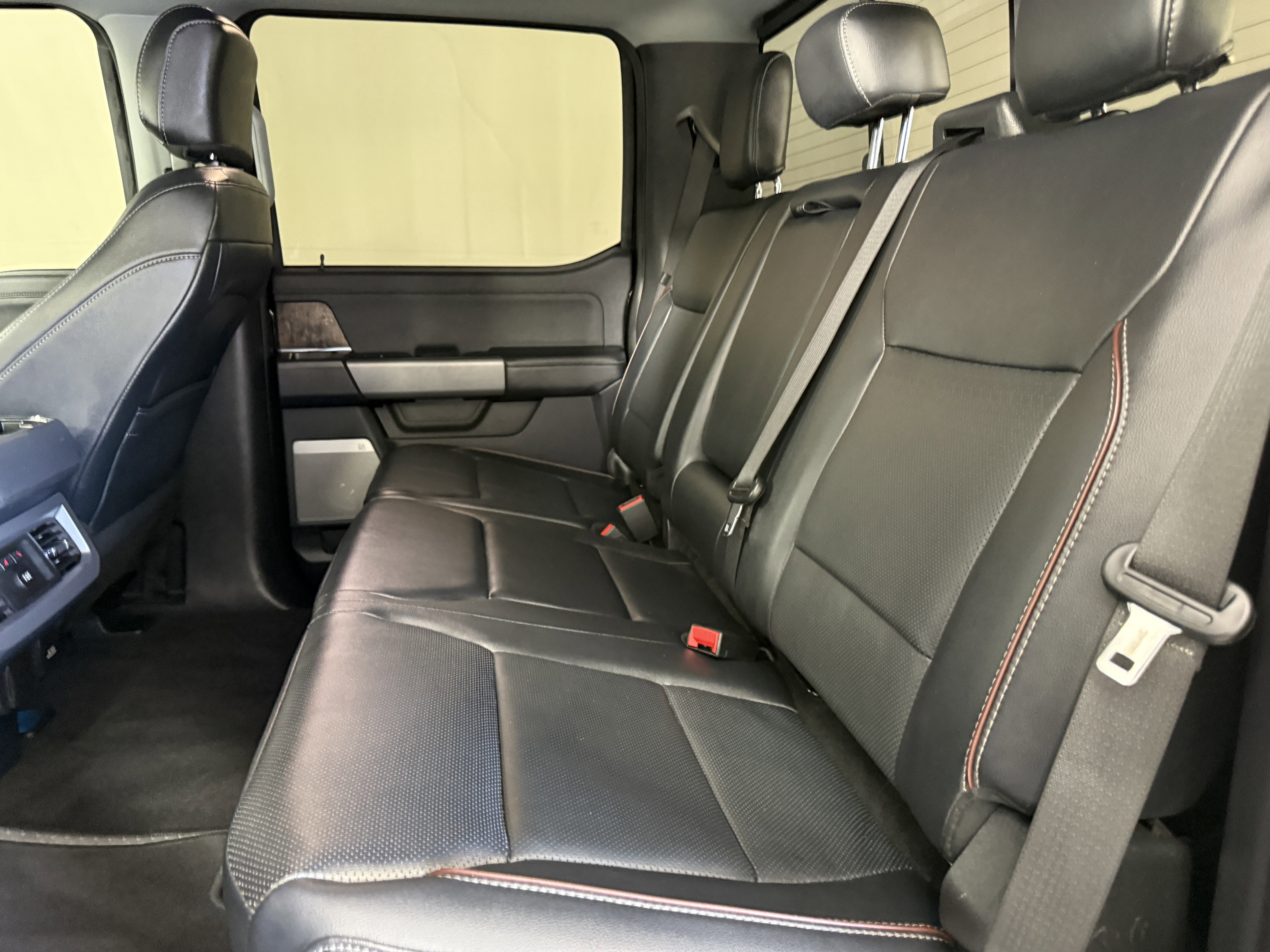 Certified 2024 Ford F250 Lariat w/ Lariat Ultimate Package image 15